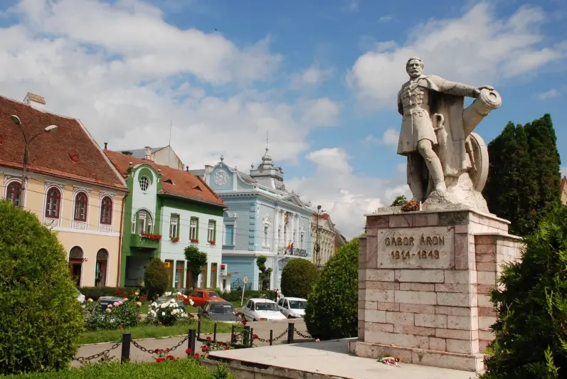 Kezdivasarhely foter foto